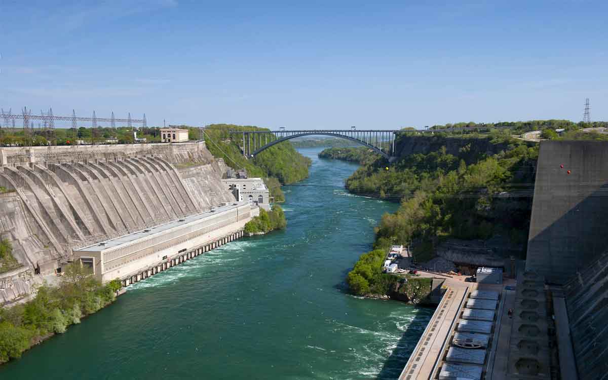 QUEENSTON HEIGHTS & HYDRO POWER STATION